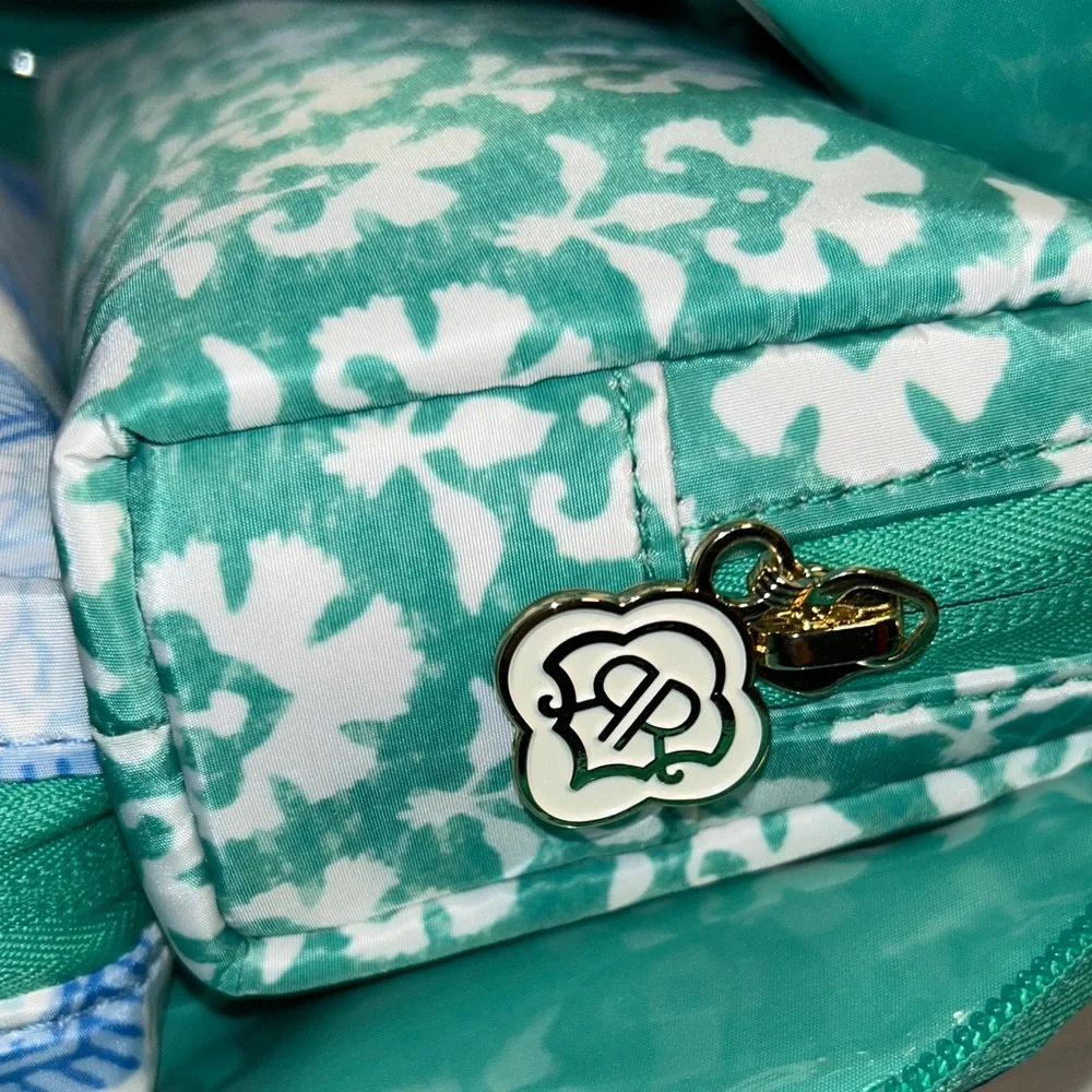 Roller Rabbit Target Blue Floral Cosmetic Bag with Green Trim Beauty Bag Set